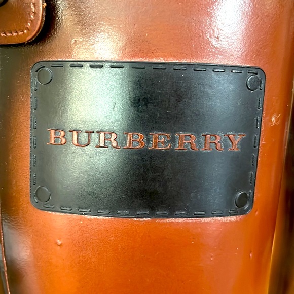 Burberry Rubber Riding Boots!  Beautiful brown boots with Nova Print inside. - Picture 9 of 9